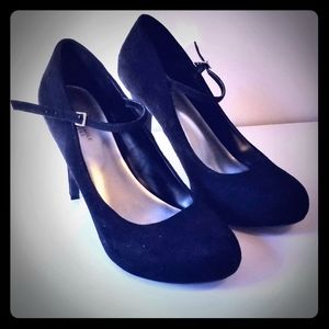 American Eagle high heels